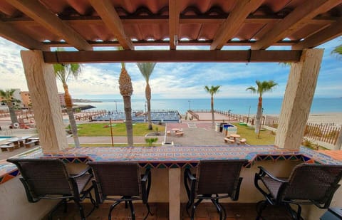 View (from property/room), Balcony/Terrace