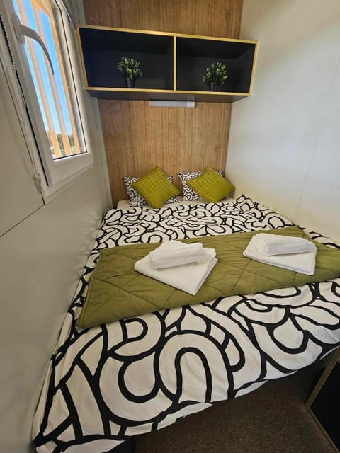 Mobile home Tortuga House in Šibenik-Knin County, Croatia