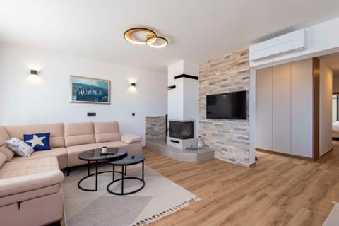 Grand View Holiday Home House in Dubrovnik-Neretva County