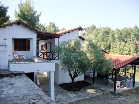 Reina's house by the sea Villa in Halkidiki