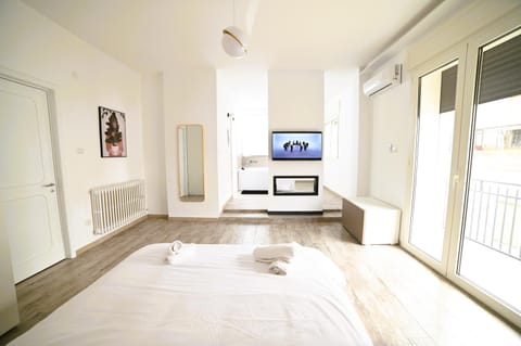 Photo of the whole room, Evening entertainment, Bedroom, air conditioner