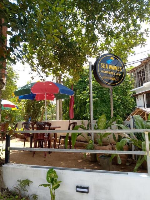 Property building, Restaurant/places to eat, Property logo or sign, Garden, Logo/Certificate/Sign, Garden view, Street view
