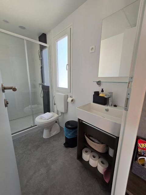 Mobile home Lučica Campground/ 
RV Resort in Šibenik-Knin County, Croatia