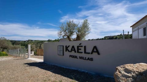 Facade/entrance, Day