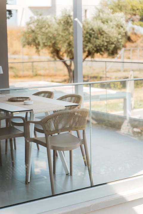 Day, View (from property/room), Balcony/Terrace, Dining area