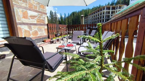 Summer, BBQ facilities, Balcony/Terrace, Mountain view, furniture