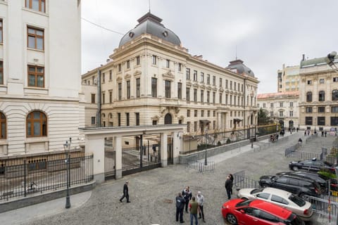 Neighbourhood, City view, Street view, Location