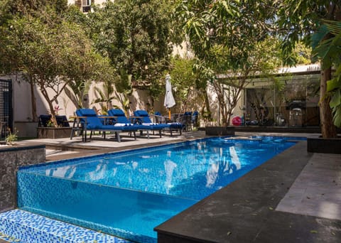 Property building, Fitness centre/facilities, Swimming pool