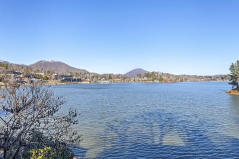 Sara's Place House in Lake Junaluska