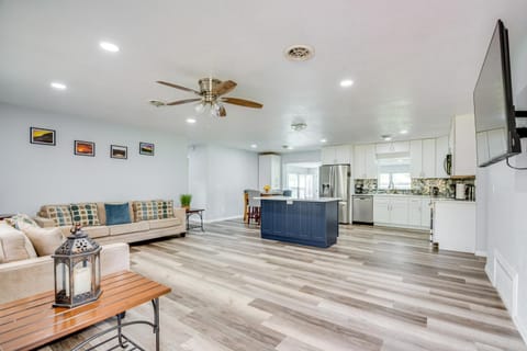 Stay and Play in Belleview Welcoming Home with Yard House in Florida