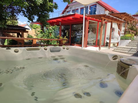Property building, Hot Tub