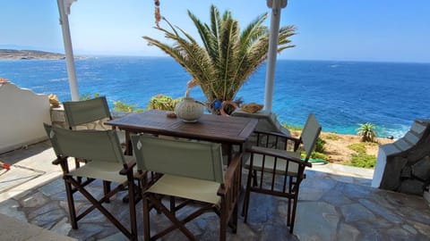 Patio, Day, Natural landscape, View (from property/room), Balcony/Terrace, Seating area, Dining area, Sea view