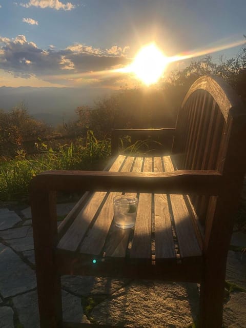 Elkstone Panoramic Views from Blowing Rock to Grandfather Villa in Blowing Rock