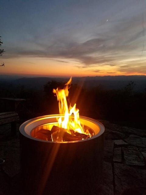 Elkstone Panoramic Views from Blowing Rock to Grandfather Villa in Blowing Rock
