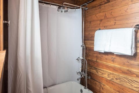 Big Sky Fire Towers - Two Home Compound - Sleeps 16! Apartment in Big Sky