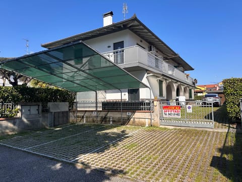 Property building, Parking