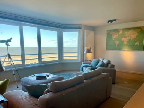 Natural landscape, Living room, Seating area