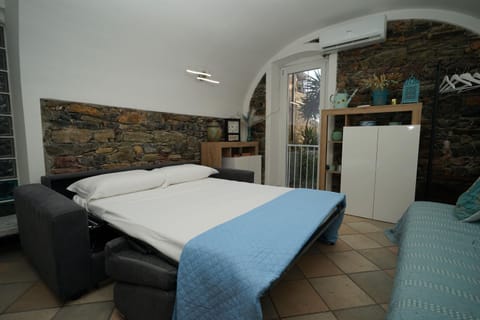 Waves & Trails - mytouristhome Apartment in Lerici