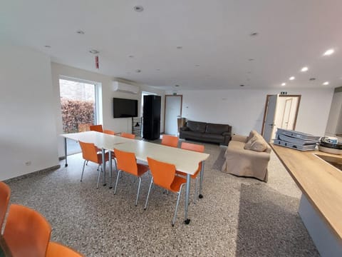 Communal lounge/ TV room, Dining area