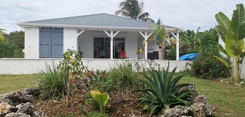 Villa de charmes Villa in Les Abymes
