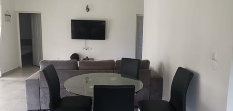 Villa de charmes Villa in Les Abymes