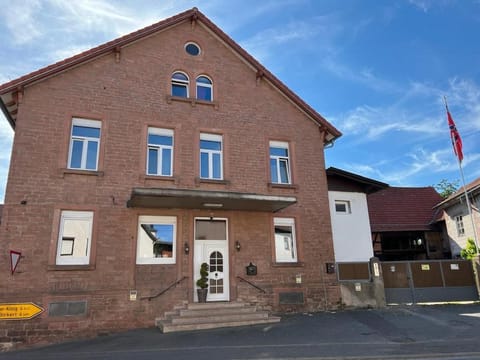Property building, Day