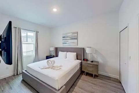 5 Bed Modern Family Home with Grill Villa in Loughman