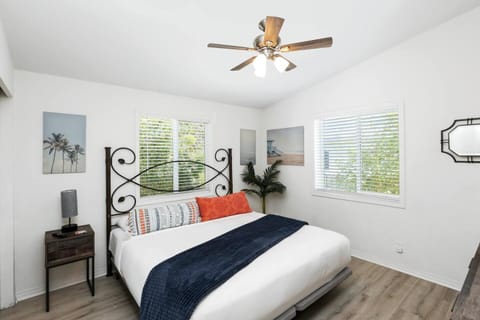 Disney Beaches Close Fire Pit Stadiums House in Cerritos