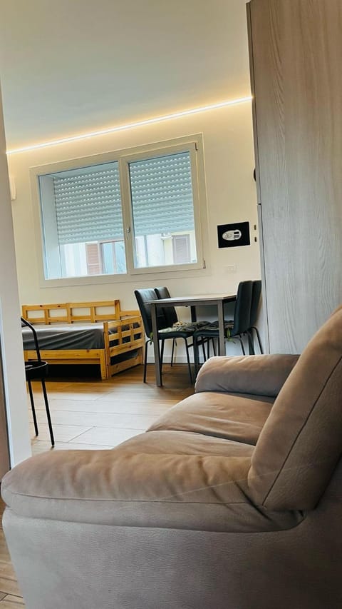 white house 4 House in Province of Brescia