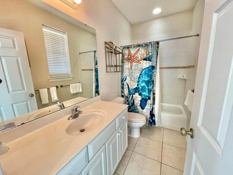 Bikinis & Martinis-Private Pool, pet friendly-SGI-Plantation House in Saint George Island