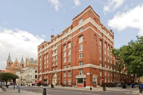 Property building, Day, Neighbourhood, Street view, Location