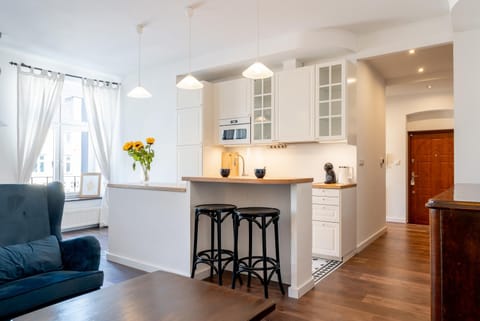 Kitchen or kitchenette, stove