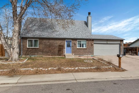 Property building, Neighbourhood, Street view