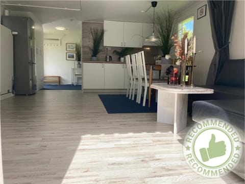 Living room, Seating area, Dining area, kitchen