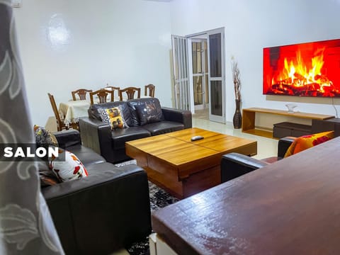 Communal lounge/ TV room
