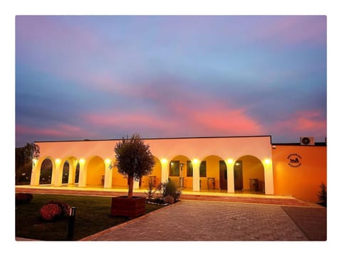 Property building, Logo/Certificate/Sign, Sunset