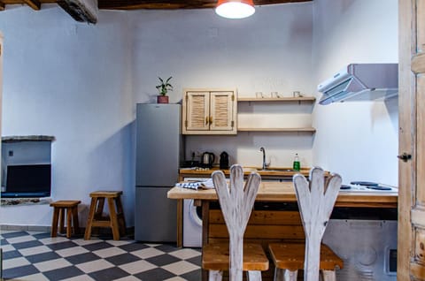 Kitchen or kitchenette, oven, stove