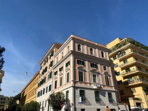 Property building, Day, Neighbourhood, Street view