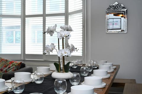 Communal lounge/ TV room, Dining area