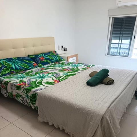Bed, Photo of the whole room, Bedroom, Parking, internet, towels