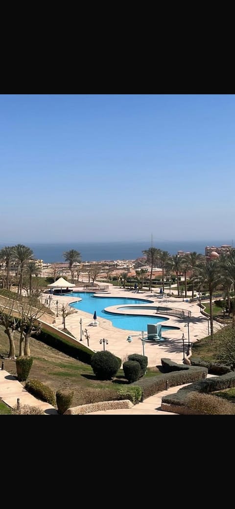 Property building, Nearby landmark, Restaurant/places to eat, Day, Natural landscape, Pool view, Sea view, Swimming pool, Breakfast, sunbed