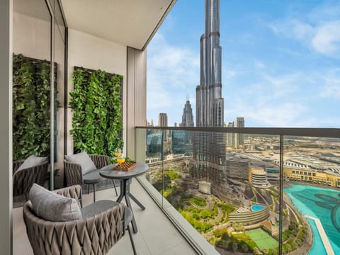 Nearby landmark, View (from property/room), Balcony/Terrace, Landmark view