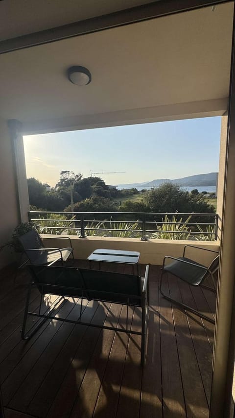 Appartemment vue mer 50m2 Apartment in Propriano