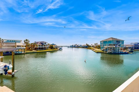 Mon Repose House in Jamaica Beach