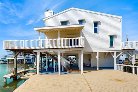 Mon Repose House in Jamaica Beach