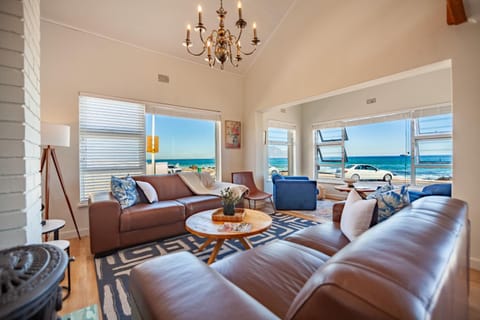 Living room, Sea view