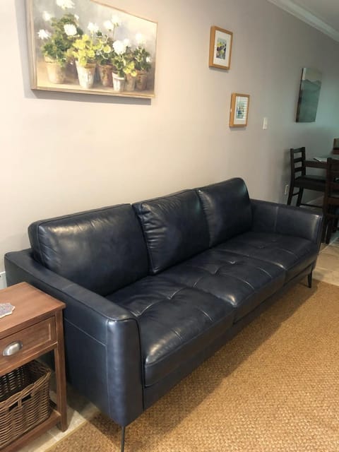 2 br washer dryer Near LSU Tiger Stadium Apartment in Baton Rouge