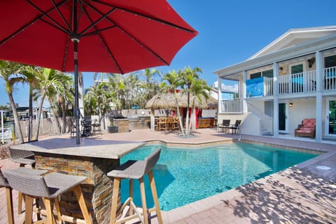 Island Vibes by Sun Palace Vacations House in Estero Island
