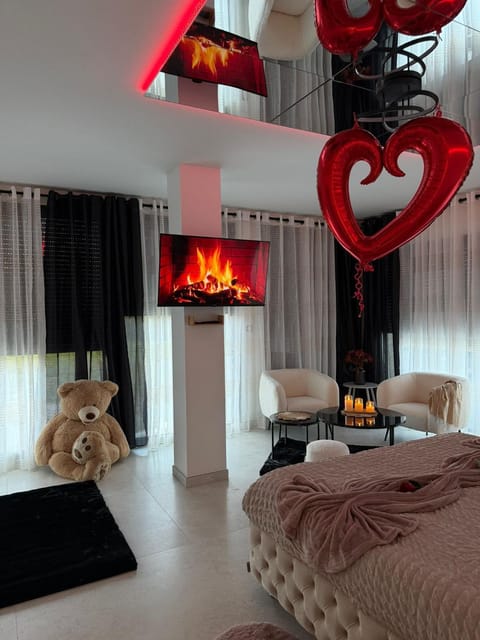 EXCEPTIONNEL Appartement VERSAILLES Apartment in Île-de-France