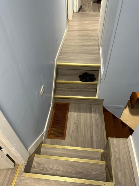 Thessalon Farm House -Space Share Apartment in Michigan